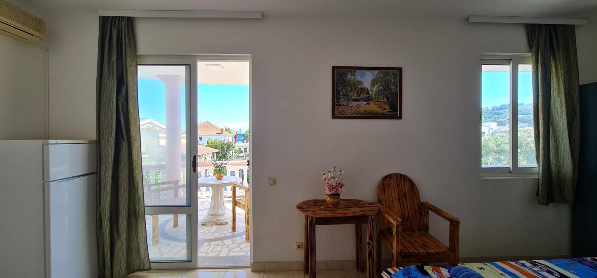 Kurt Apartaments Ulcinj Quarto foto