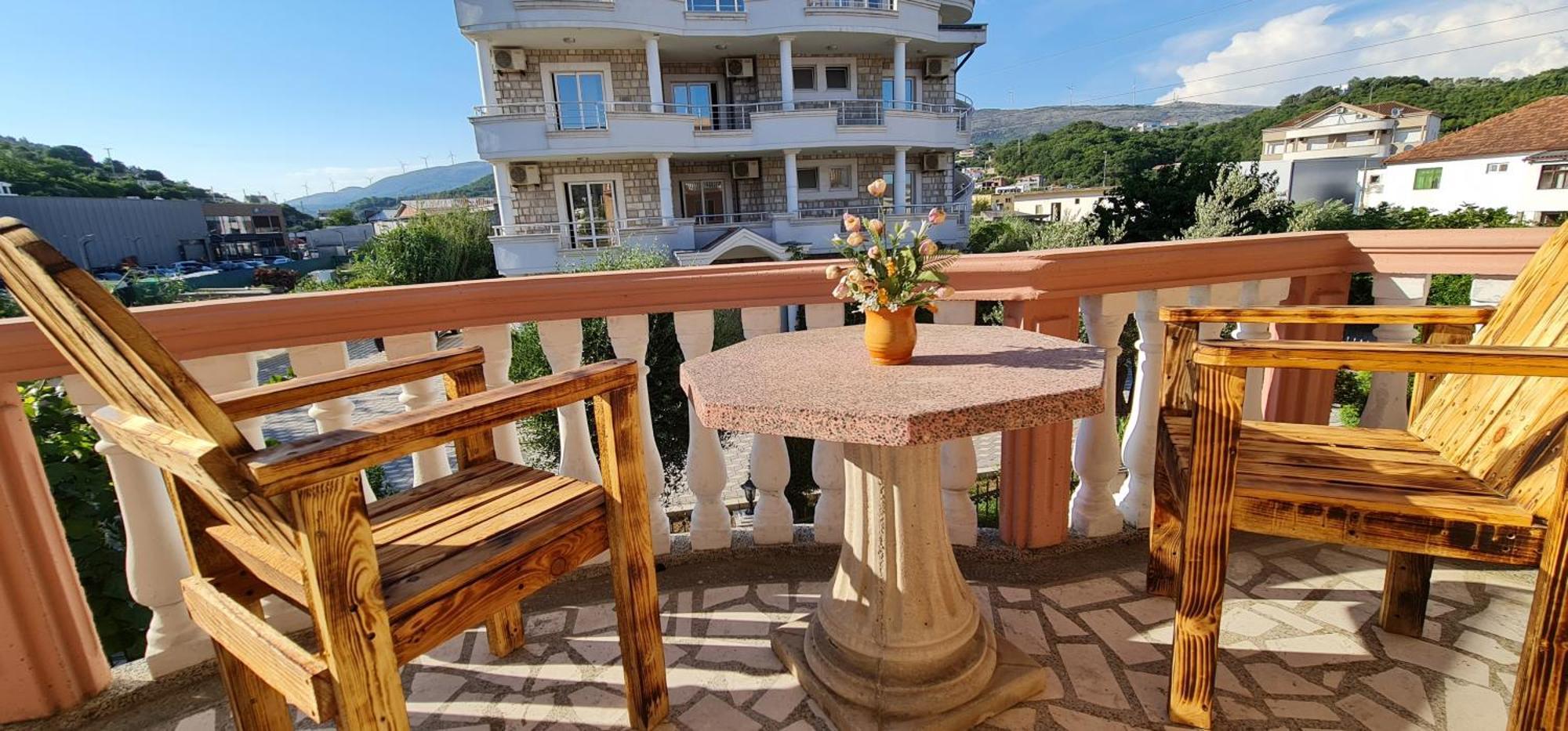 Kurt Apartaments Ulcinj Quarto foto